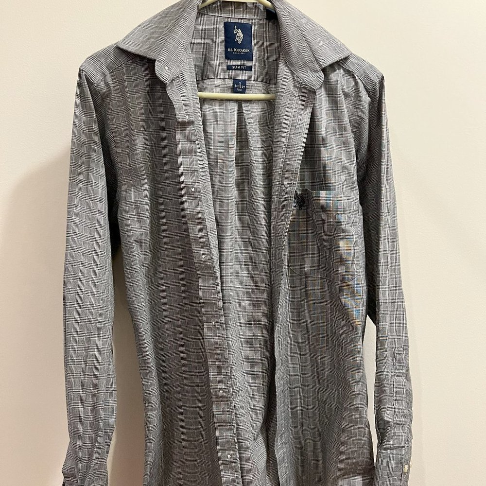 Small Slim Fit U.S. Polo Association Button Up